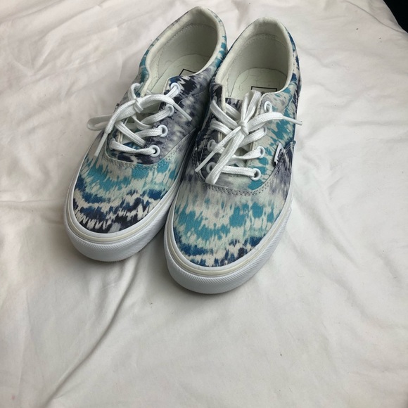 Vans Shoes - Vans tennis shoes Sz 7